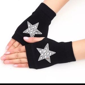 FINGERLESS RHINESTONE STAR GLOVES